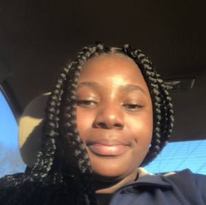 Meet your Posher, Simone